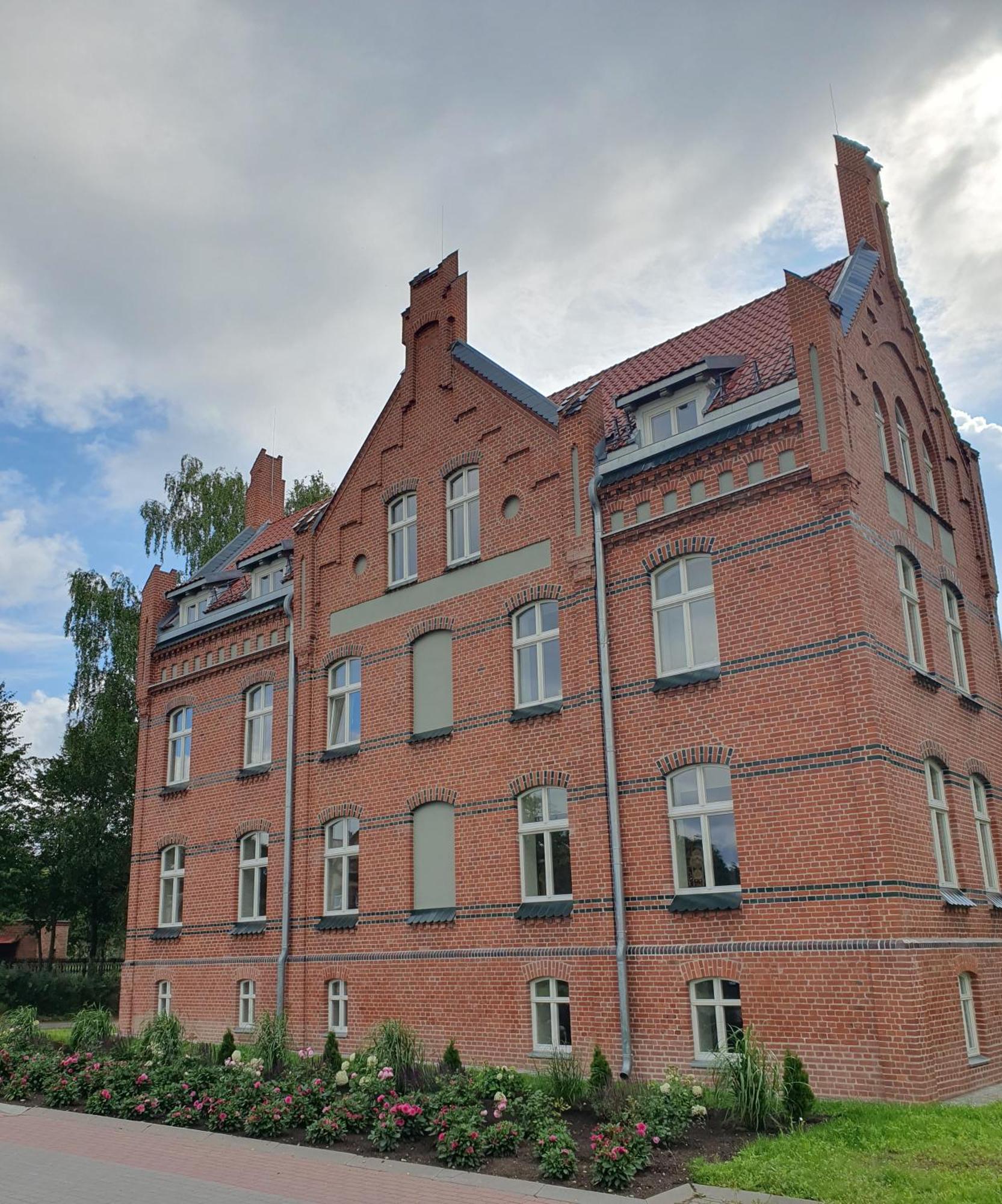 Eglute Hotel Silute Exterior photo